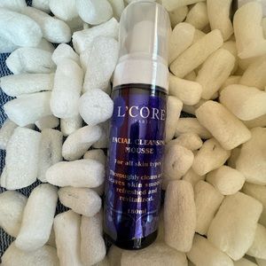 L’core facial cleansing mousse